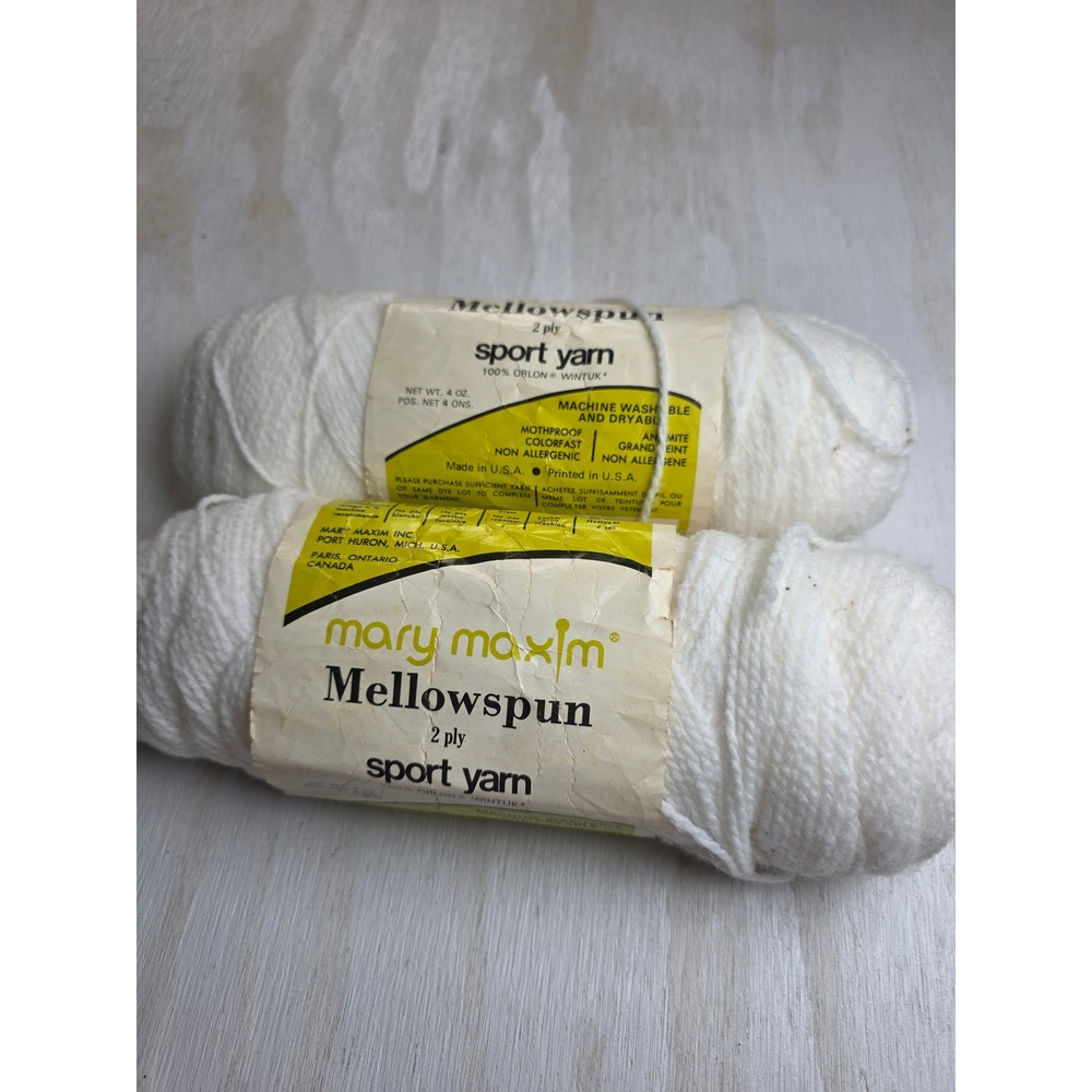 Mary Maxim Mellowspun Sport Yarn 2 Ply White 100% Orlon Vintage 2 Skeins 4oz 01